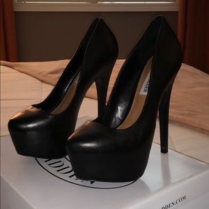 Steve Madden Dejavu Heels